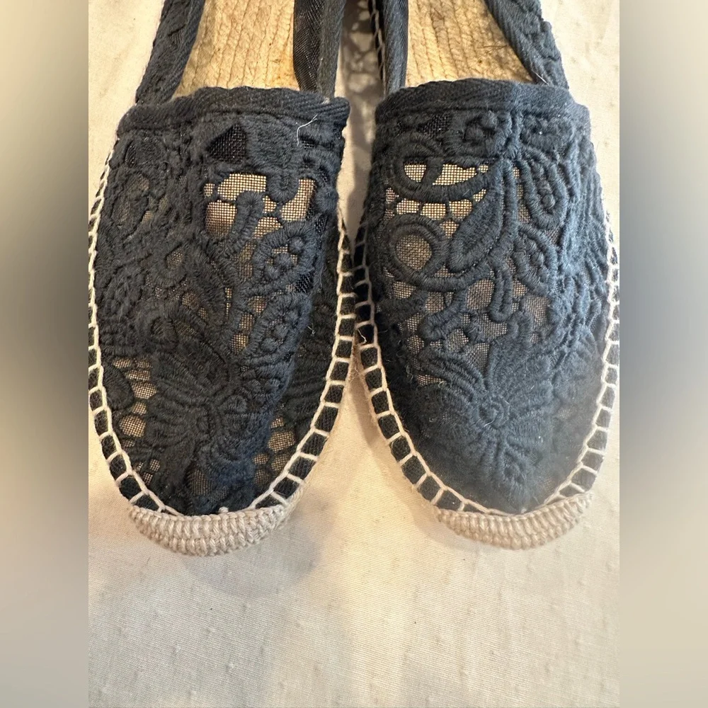 Tory Burch Jackie black crochet lace flat espadrilles Size 10 EUC
